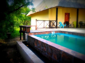 Lovely holiday home for a large family or friends bordering Kruger National Park